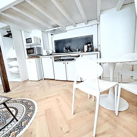 Studio avec Mezzanine 100M Du VIEUX PORT ET PARKING Cannes Esterno foto